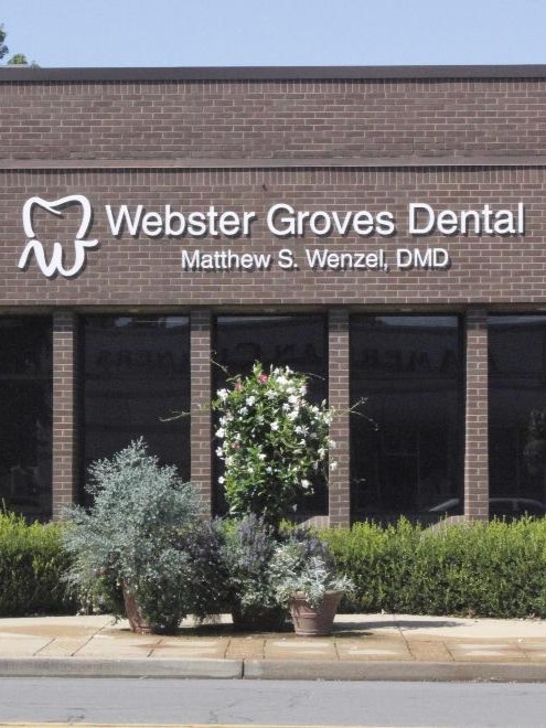 exterior of Webster Groves Dental office building